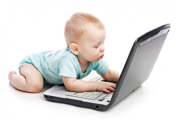 &Pi;&Omicron;&Upsilon;: &Mu;&eta;&nu; &alpha;&phi;ή&nu;&epsilon;&tau;&epsilon; &beta;&rho;έ&phi;&eta; &amp; &nu;ή&pi;&iota;&alpha; &mu;&pi;&rho;&omicron;&sigma;&tau;ά &sigma;&tau;&eta;&nu; &tau;&eta;&lambda;&epsilon;ό&rho;&alpha;&sigma;&eta; ή &sigma;&tau;&omicron; &kappa;&alpha;&rho;ό&tau;&sigma;&iota;